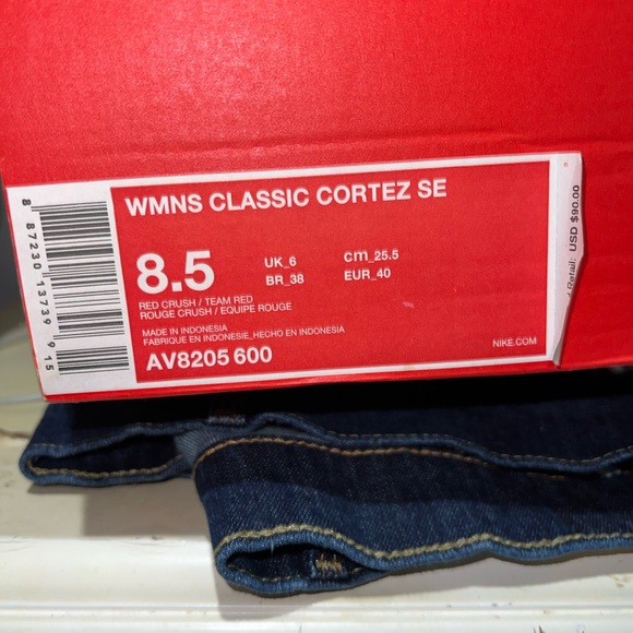 COPY - Nike Cortez Velvet Red - Picture 4 of 4